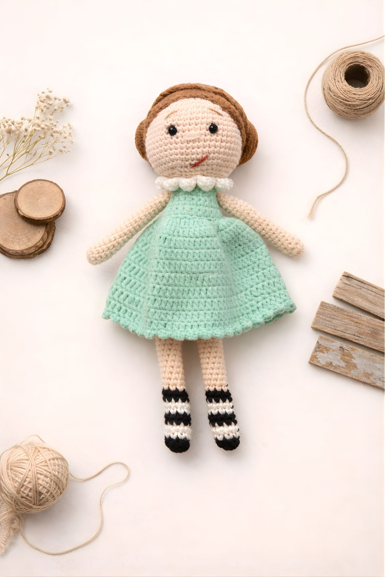 Totzee; Amigurumi Oyuncak Bebek Yeşil; Amigurumi Doll Green