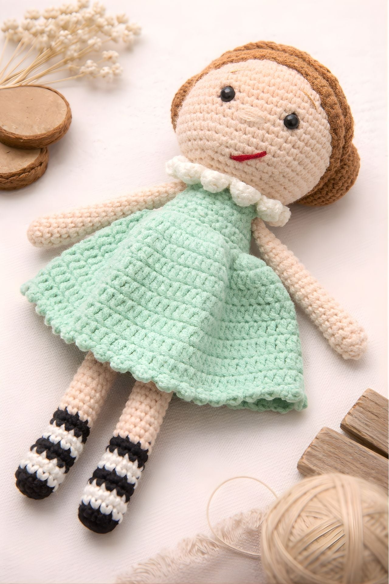 Totzee; Amigurumi Oyuncak Bebek Yeşil; Amigurumi Doll Green