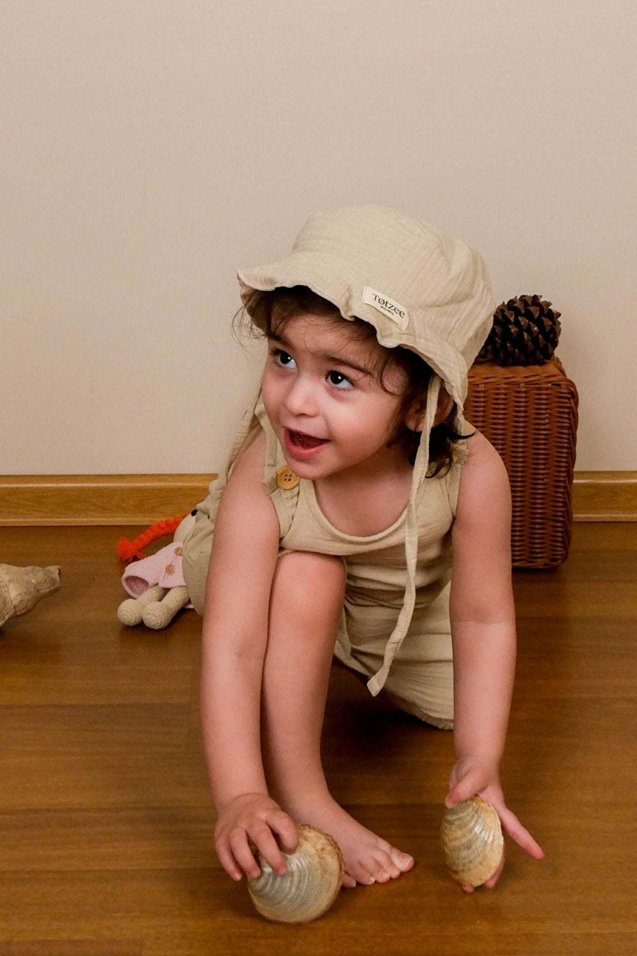 Totzee; Müslin Bucket Bağcıklı Şapka Ay Işığı Beji; Muslin Bucket Lace Up Hat Moonlight Beige