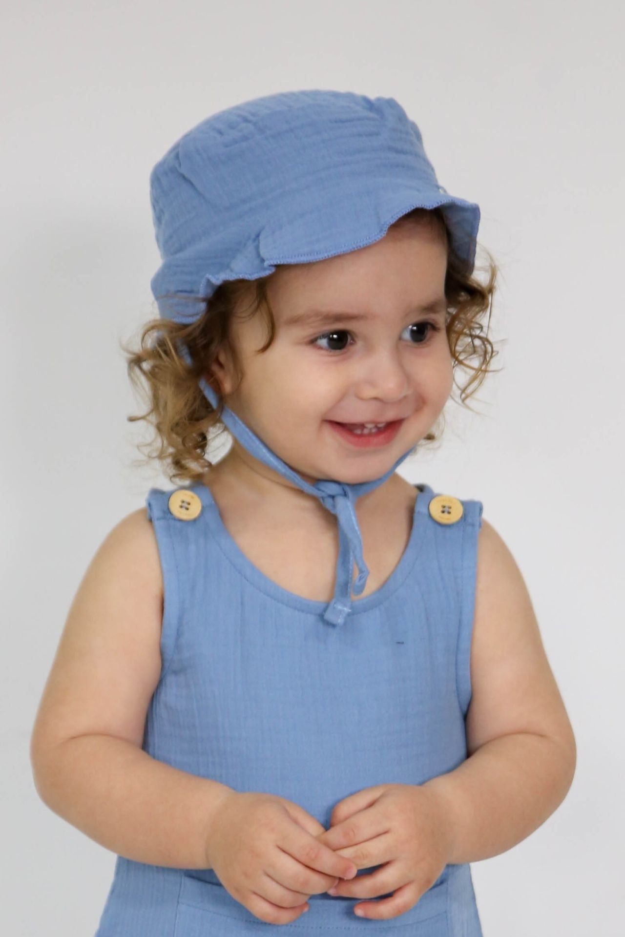 Totzee; Müslin Bucket Bağcıklı Şapka Okyanus Mavisi; Muslin Bucket Lace Up Hat Ocean Blue