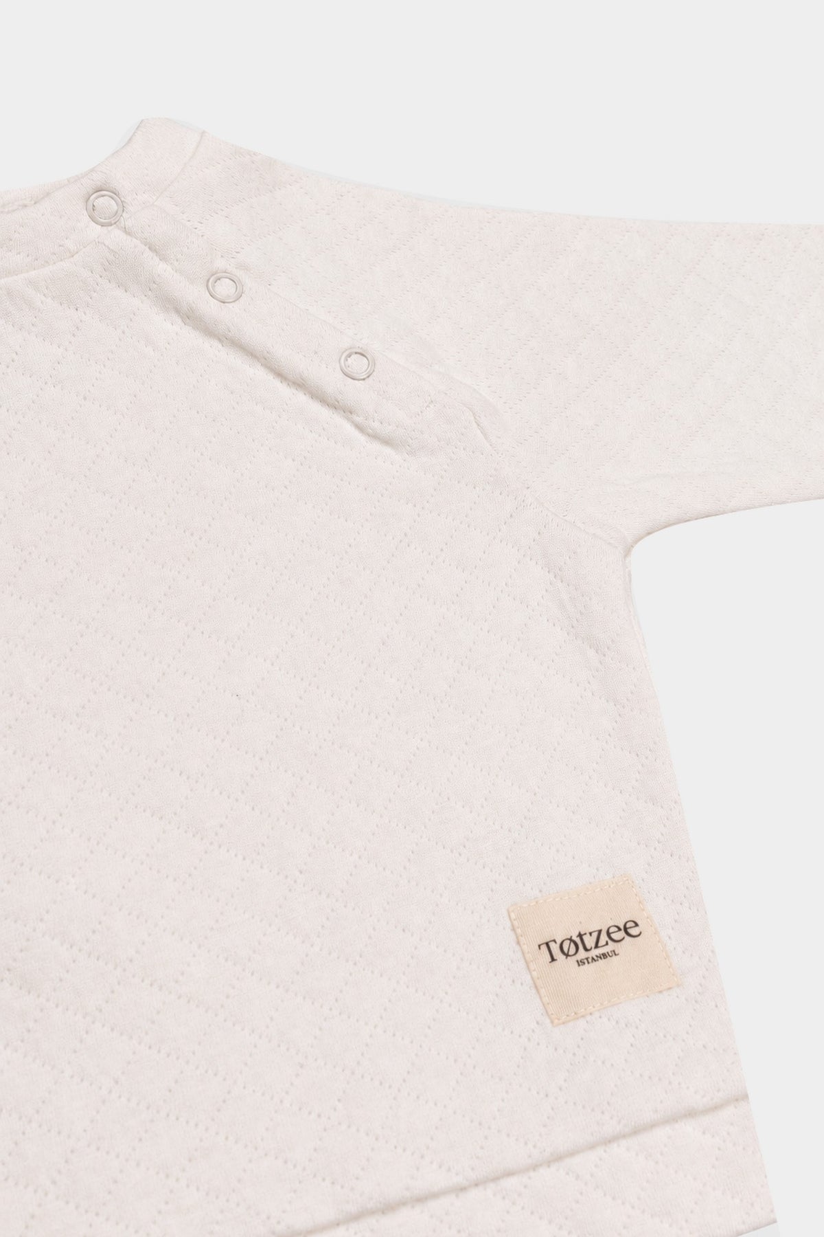 Totzee; Çıtçıtlı Kapitone Sweatshirt Ekru; Quilted Snap Sweatshirt Ecru