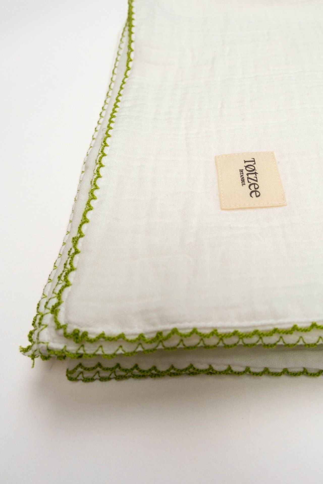 Totzee; Müslin Yenidoğan Yeşil Kroşeta Detaylı Pike Ekru; Muslin Newborn Green Crochet Detail Baby Blanket