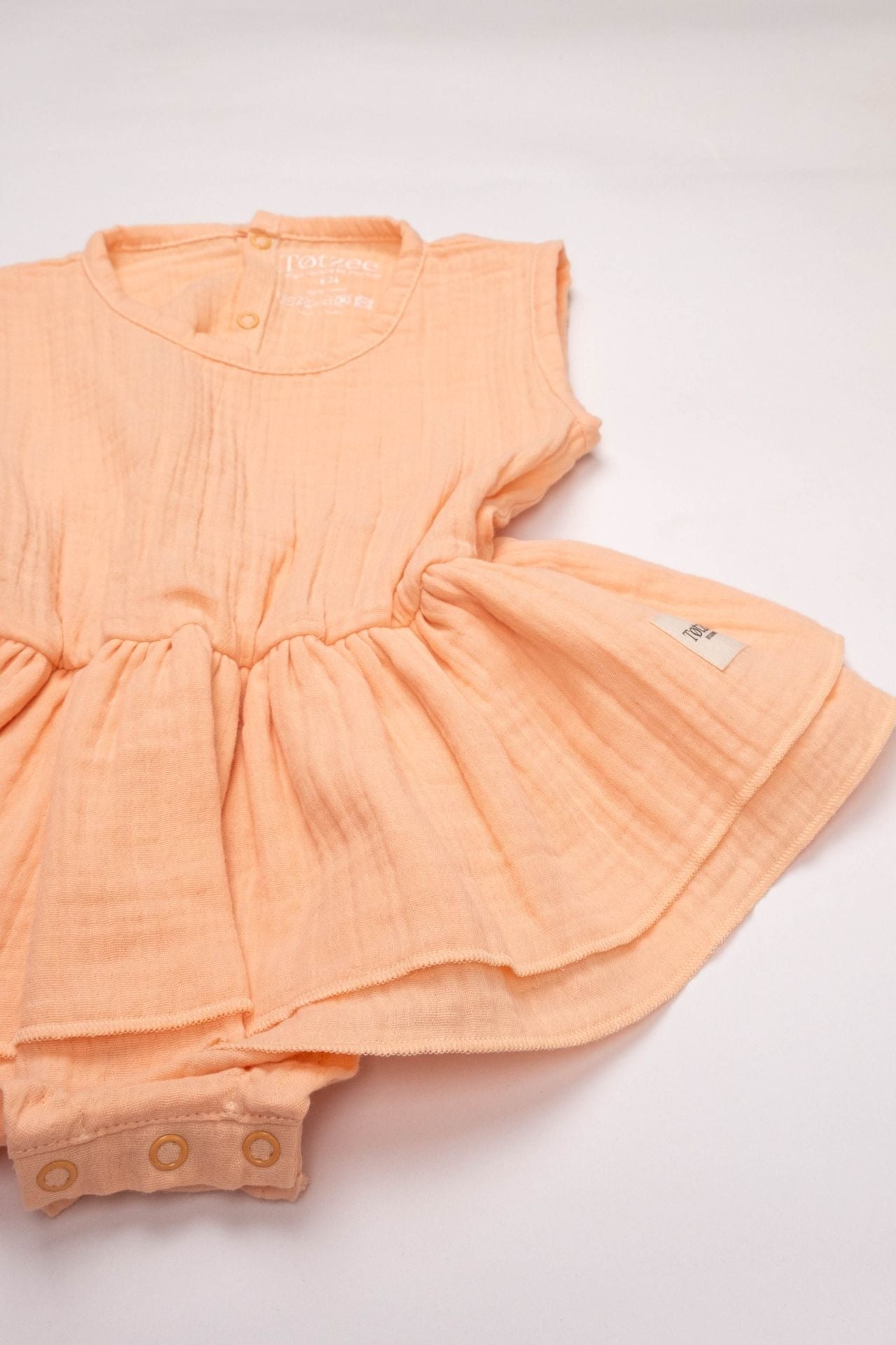 Totzee; Müslin Alttan Çıtçıtlı Fırfırlı Elbise Somon; Muslin Ruffle Baby Girl Romper Dress Salmon