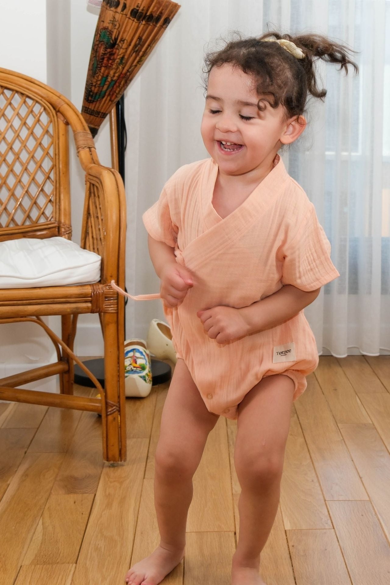 Totzee; Müslin Kısa Kimono Tulum Somon; Muslin Short Kimono Romper Salmon