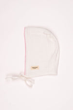 Totzee; Müslin Yenidoğan Pembe Kroşeta Detaylı Bonesi Ekru; Newborn Muslin Pink Crochet Detail Bonnet